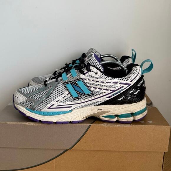 New Balance 1906 R ‘Charlotte Hornets’ Men Sneakers- SZ Men 6.5- W 8 main image 10